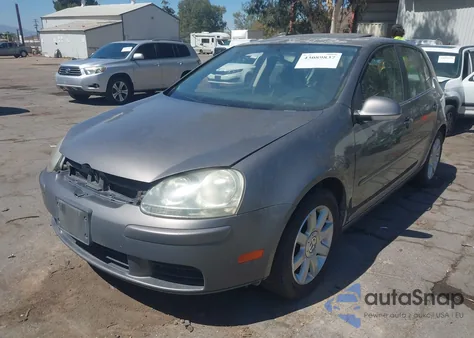 2007 Volkswagen Rabbit 4-Door z USA, uszkodzony, nr VIN WVWDS71K37W264891